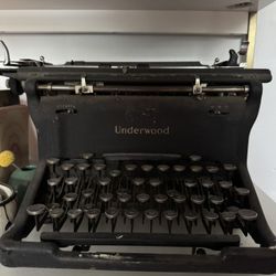 Antique Underwood Typewriter 