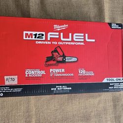 Milwaukee m12 chainsaw TOOL ONLY