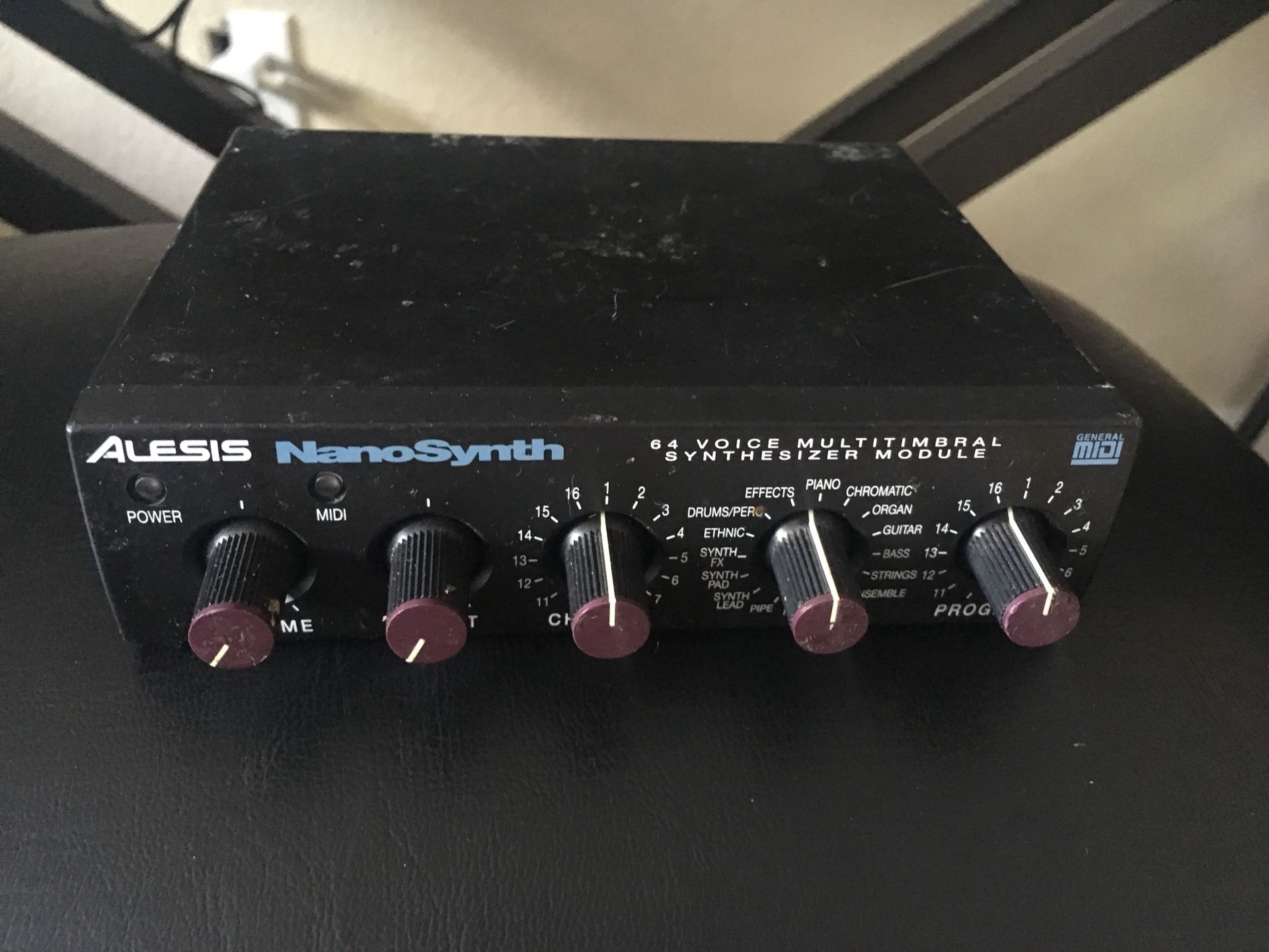 Alesis nanosynth midi keyboard 🎹