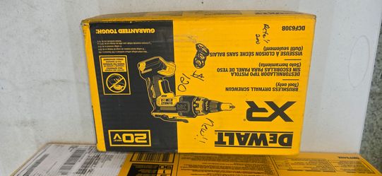 BRAND NEW DEWALT 20V XR SHEETROCK SCREW GUN 120$ TOOL ONLY