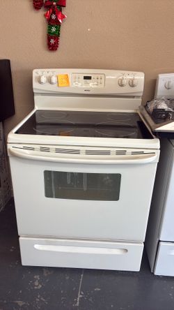 Nice like new Kenmore electric stove