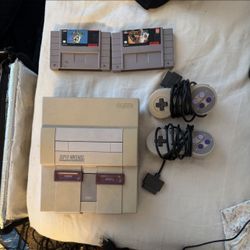 🎮 Super Nintendo SNES Bundle  w/ Super Mario World $80