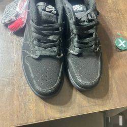 Travis Scott Phantoms