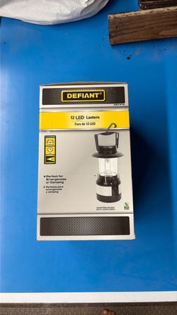 Defiant 12 LED Lantern