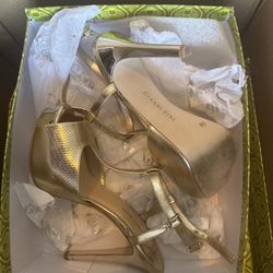 Gold Heels 8.5