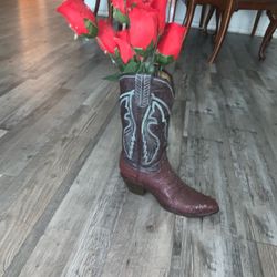 Western Cowboy Boot Decor Vase – Rustic Display Piece
