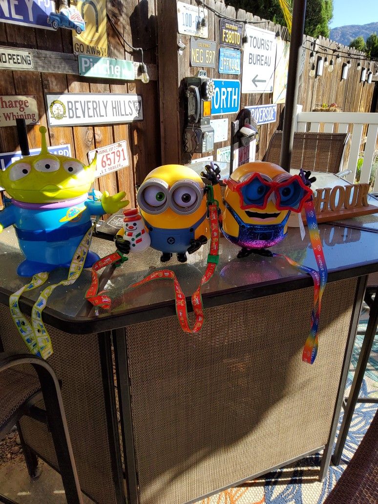 Popcorn Minni0n $5 Each Like New 