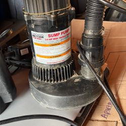 2 Submersible Sump Pumps