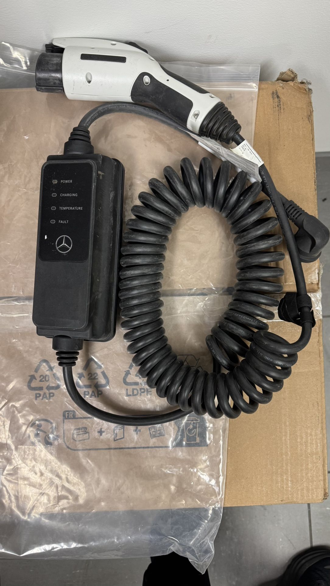 Mercedes Ev And Hybrid Charger Delphi