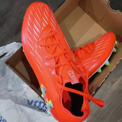 Soccer cleats