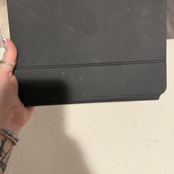 Apple iPad Case With Keyboard 
