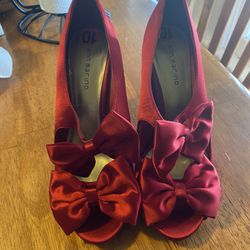 Ann Marino Red Bow Heels 
