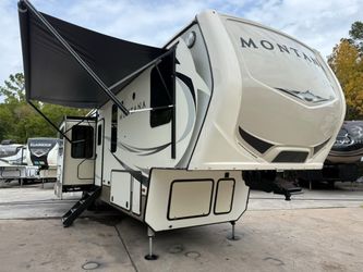 2018 Keystone Montana 3791RD