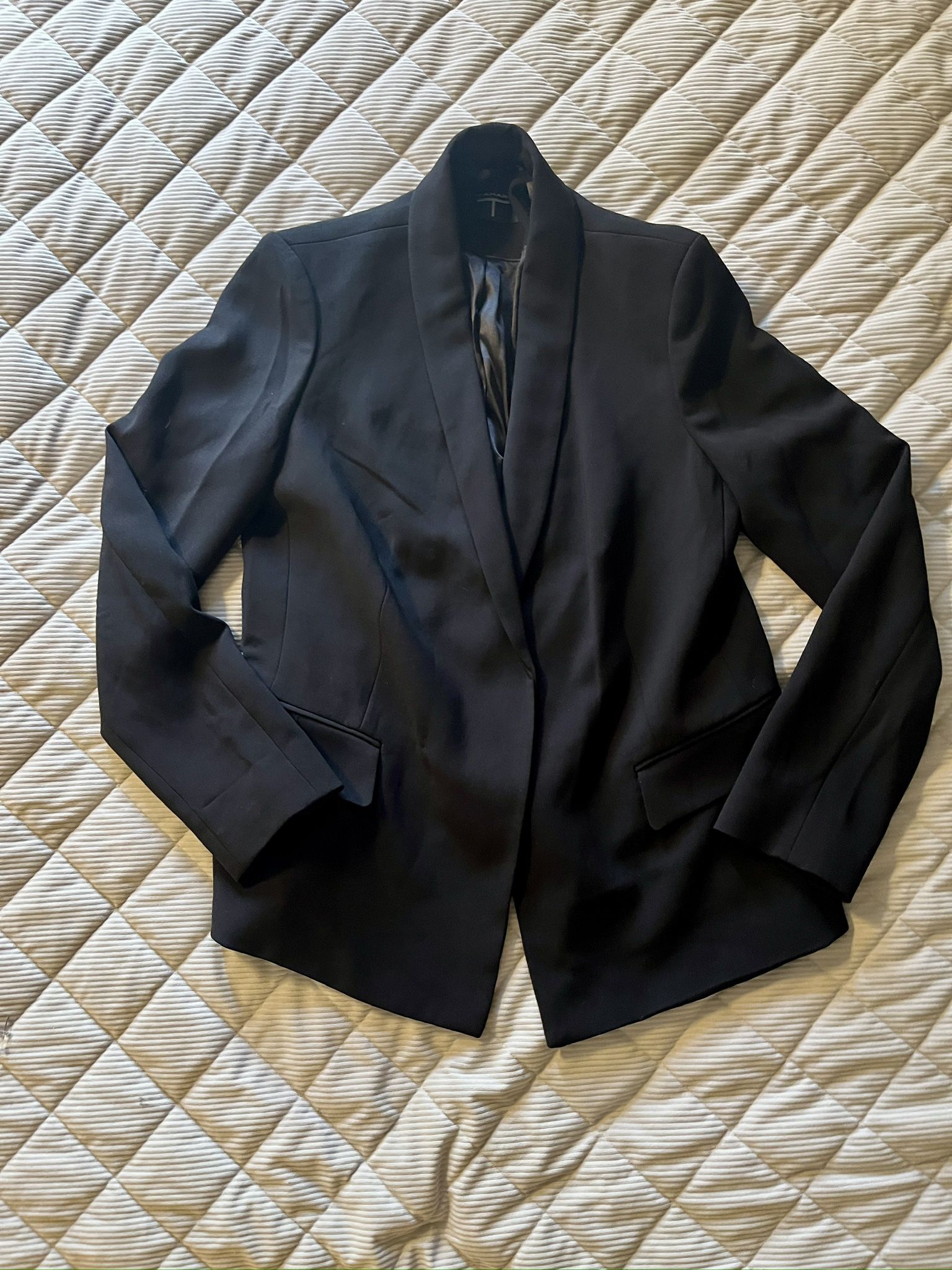 🖤 Classic Black Blazer