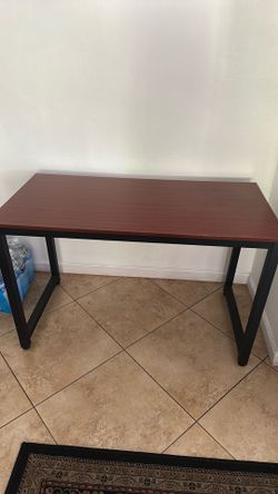Office/ Gaming Desk