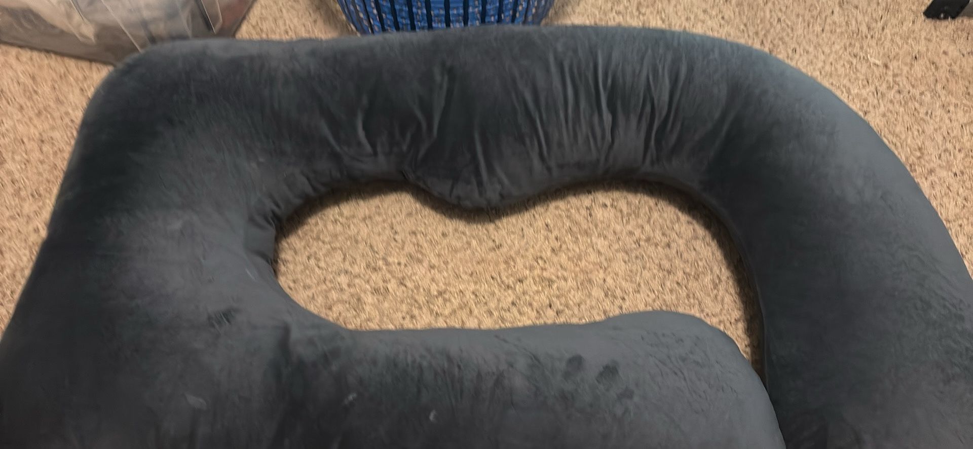 pregnancy pillow