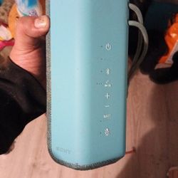 Sony SRS-XE200 x - Series Wireless Portable-bluetooth Speaker 