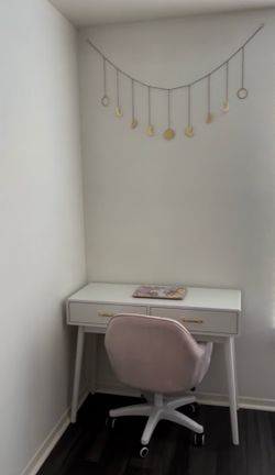 Cute - Desk & Chair (White/ Pink)