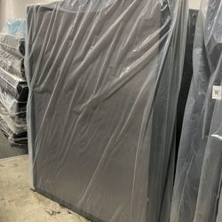 QUEEN BOX SPRING 