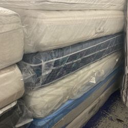 Call Saturday memory foam king in queen beds must go this week. $300 and up