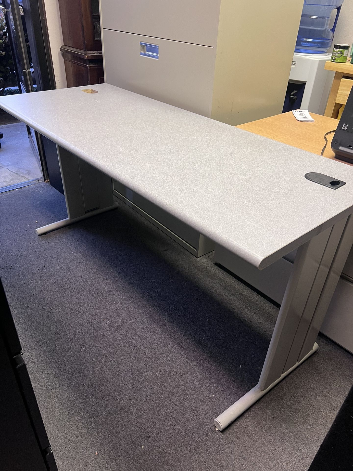 Strong Sturdy Desk, Table, Work Bench