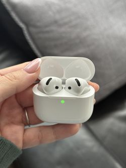 Apple AirPods 4 