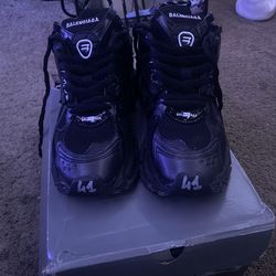 Benciaga Runners All Black Size 41