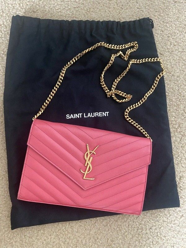 SAINT LAURENT Grain De Poudre Matelasse Chevron Monogram Chain Wallet Bubblegum