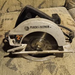 Black And Decker Circular Saw