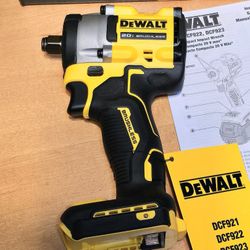 Dewalt 20v Cordless Brushless 1/2" Impact Wrench. 4 speed. No low ball offers Pls. Pickup Burien Only. $150 FIRM