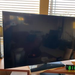 Large LED TV 