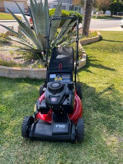 Craftsman 21” 159cc  Self Propelled Lawn Mower With Bag In Flawless Condition Like New