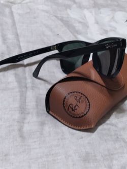 Ray-Ban