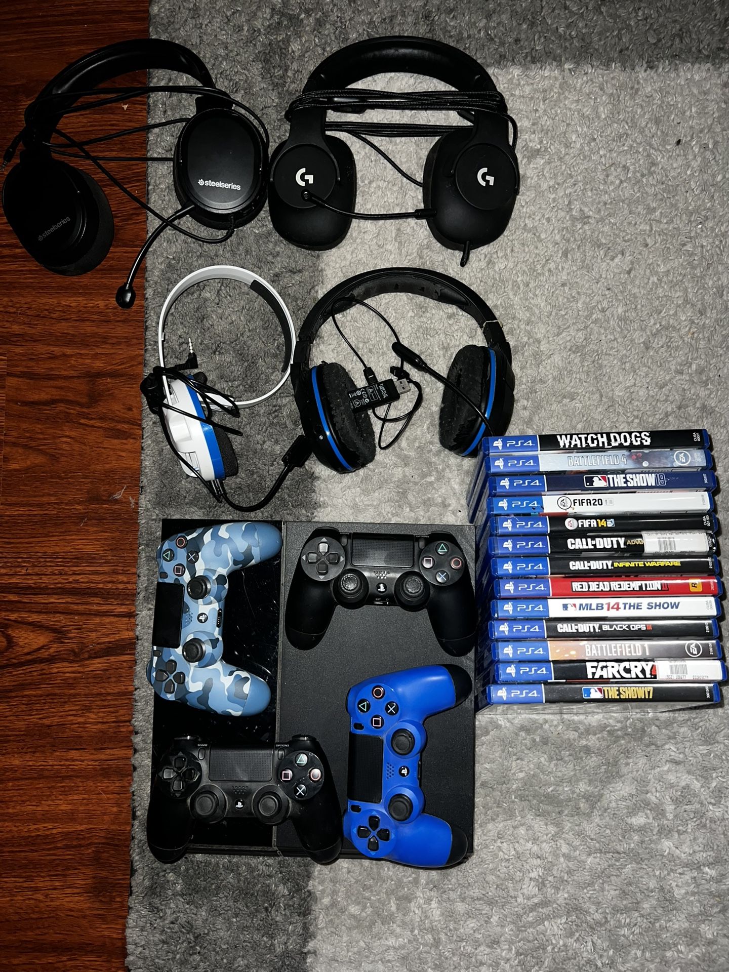 Play Station 4 PS4