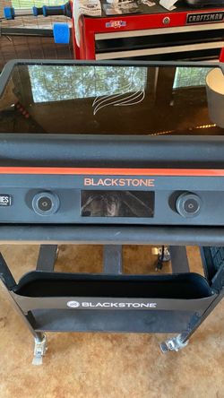 New Blackstone electric grill/ griddle with rolling cart
