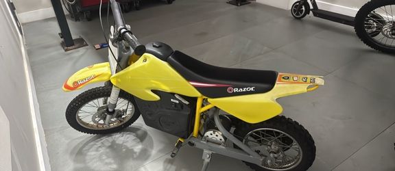Razor need to sell fast