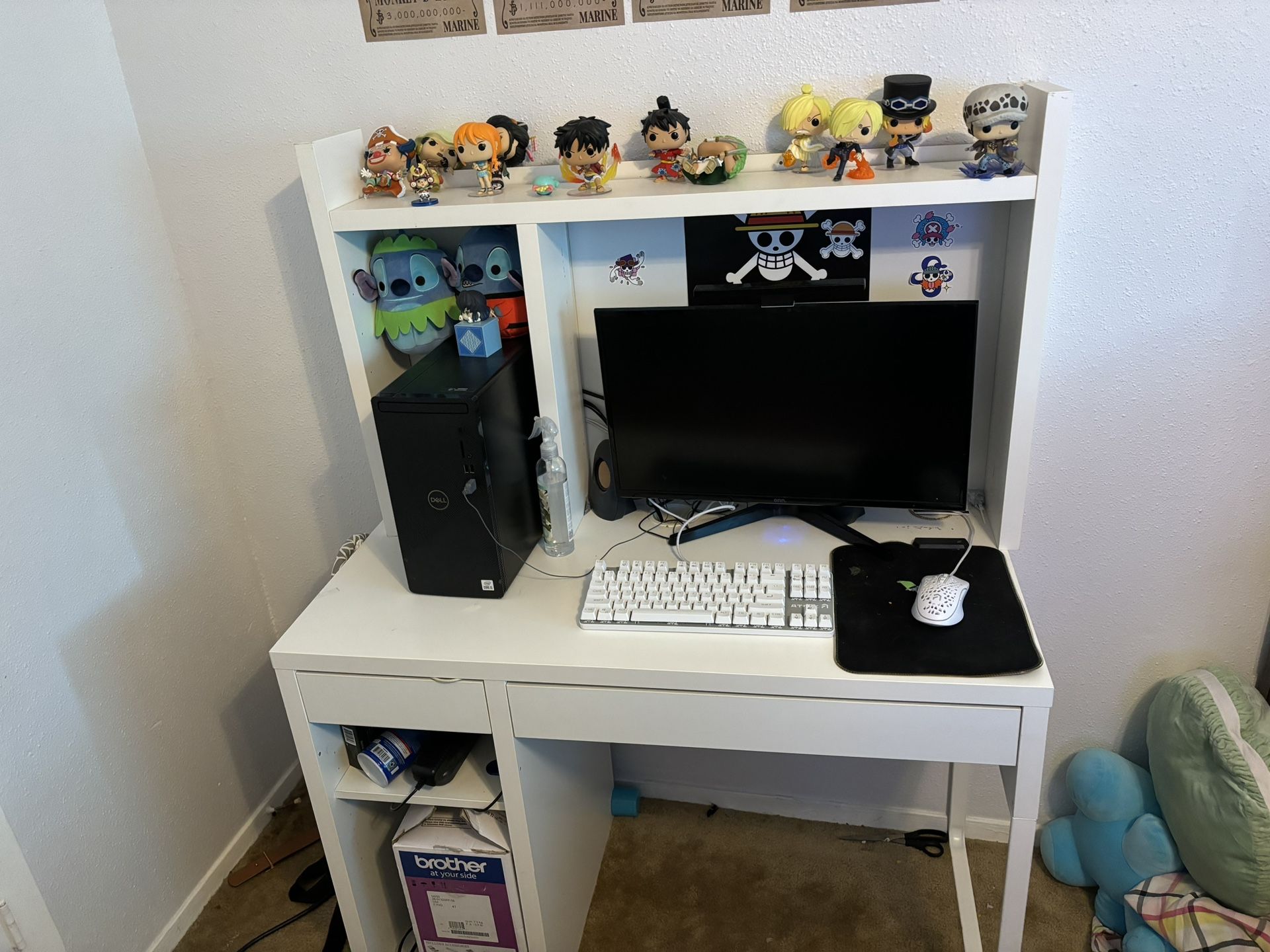 Desktop And Monitor 