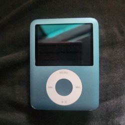 Apple Ipod Nano 8gb And A xmdx audio speaker and charger