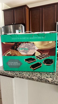 New Bakeware Set