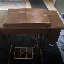 Vintage Singer Sewing Machine Table