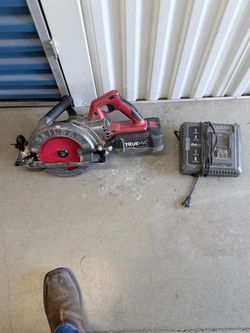 SKILSAW TRUEHVL Cordless Worm Drive Circular Saw