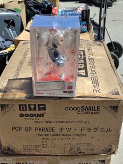 Pop Up Parade Figurine