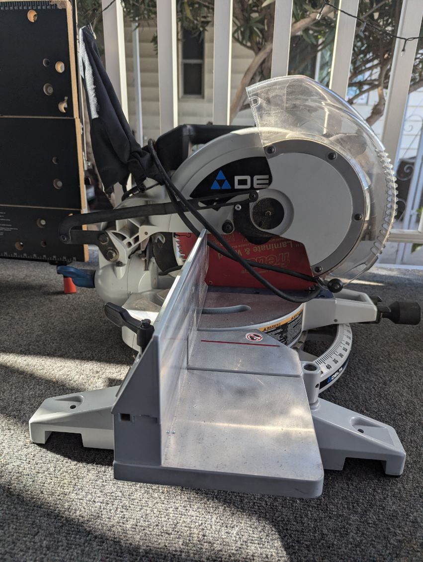 $160 Delta 36-255L 12" Compound Laser Miter Saw & Table