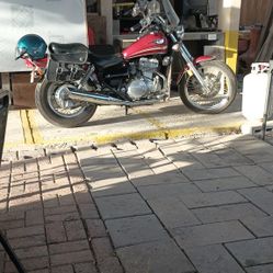 Kawasaki Volcán 500