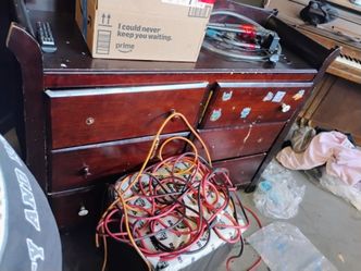 Dresser