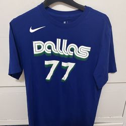 Luka Doncic Dallas Mavericks shirt size mens small