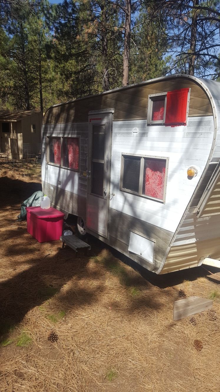 Vintage 1967 Aladdin Travel Trailer RV Camper