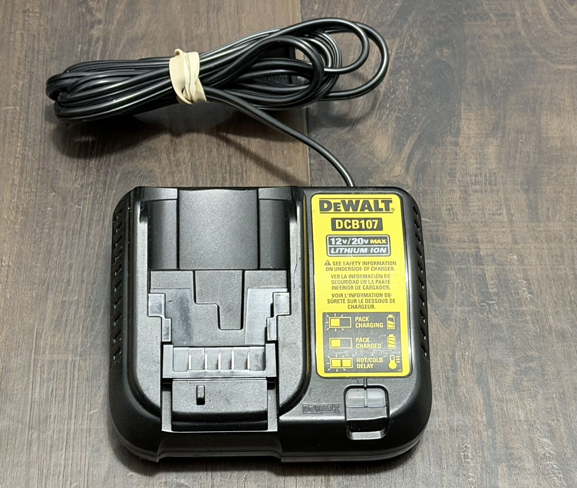 New Dewalt 20 V Battery Charger   
