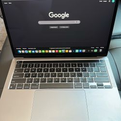 2022 MacBook Pro M2 