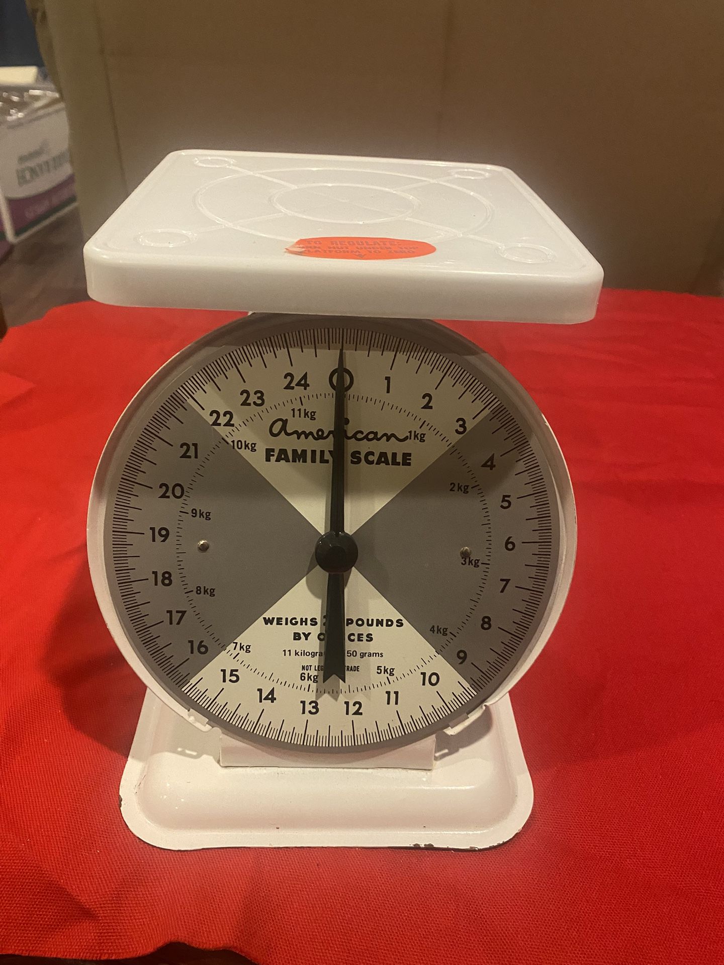 Vintage Scale, American Family Scale 25 Pounds Rustic White Metal Works. Retro Kitchen Decor